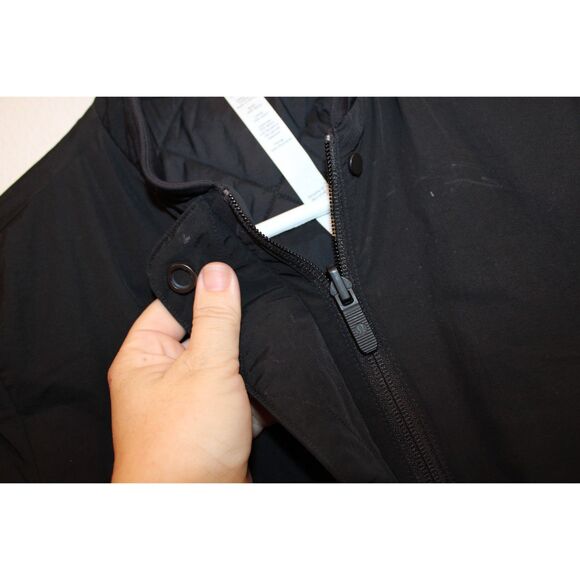 Lululemon size 4 womens down quilted reversible black jacket - Picture 13 of 14